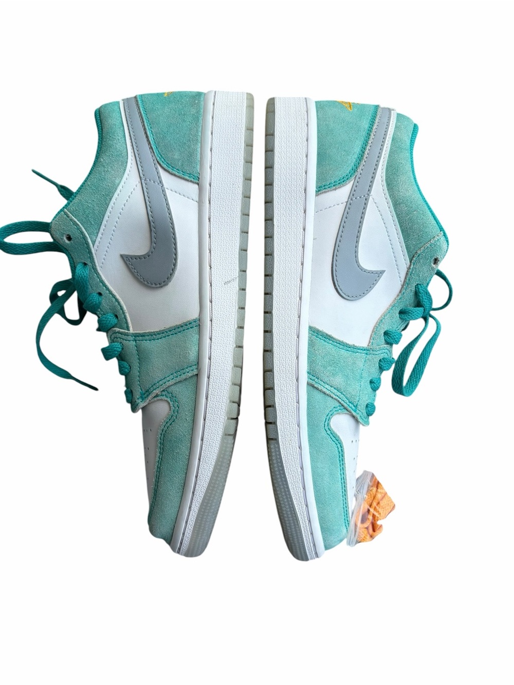 Nike Air Jordan 1 Low SE In Emerald Sz 9 - Picture 4 of 10